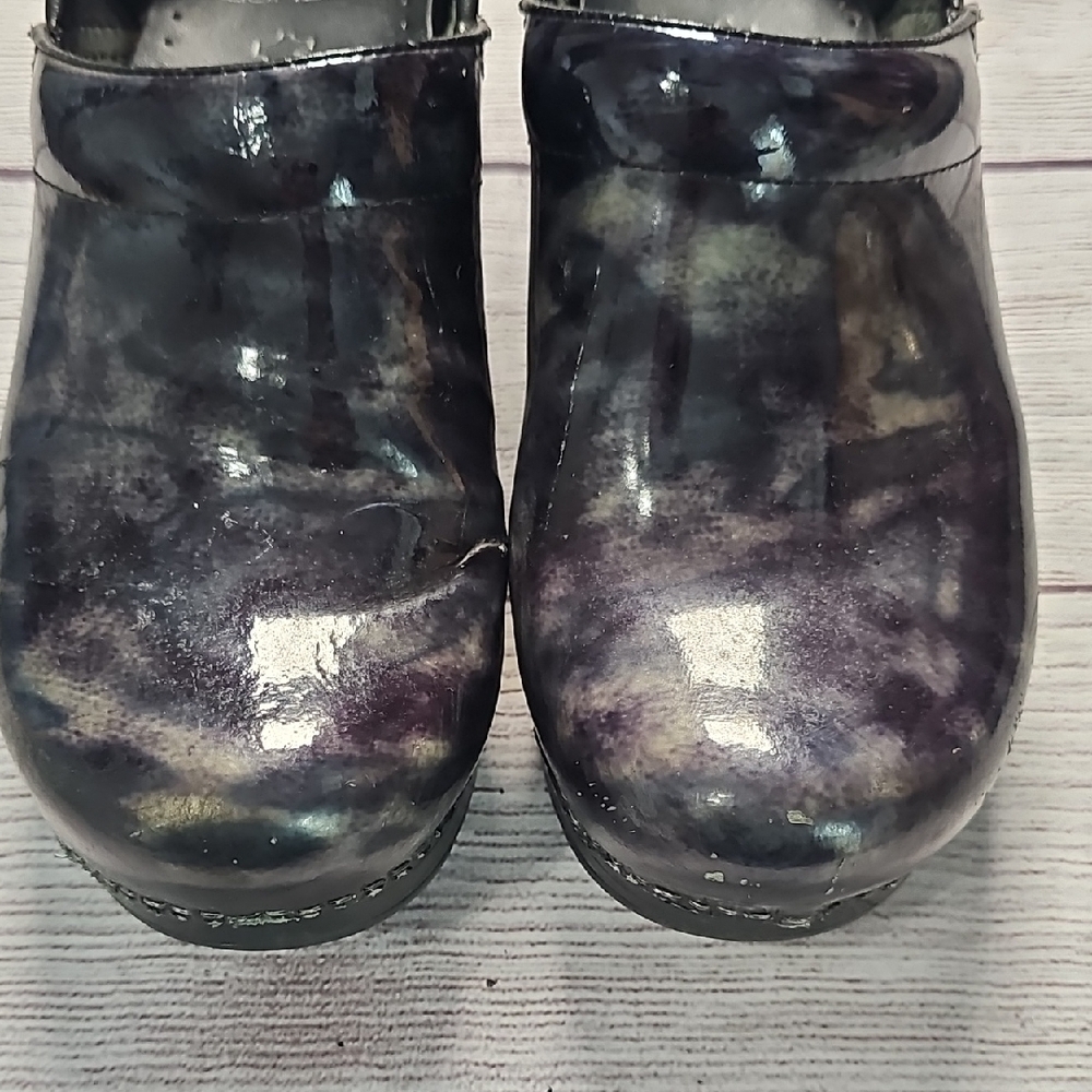 Dansko 38 Black and Blue/green Patterned Clogs - Picture 3 of 15